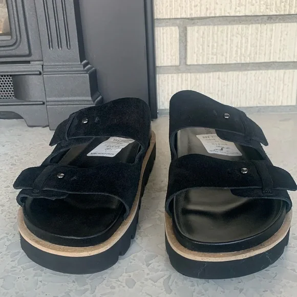 Vince Cypress Slide Sandal - Picture 3 of 5